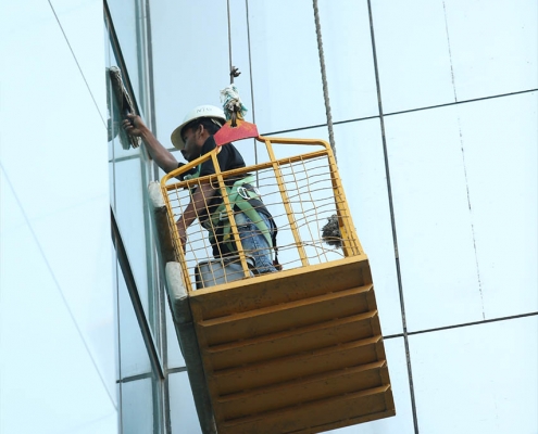 glass cleaning services in karachi